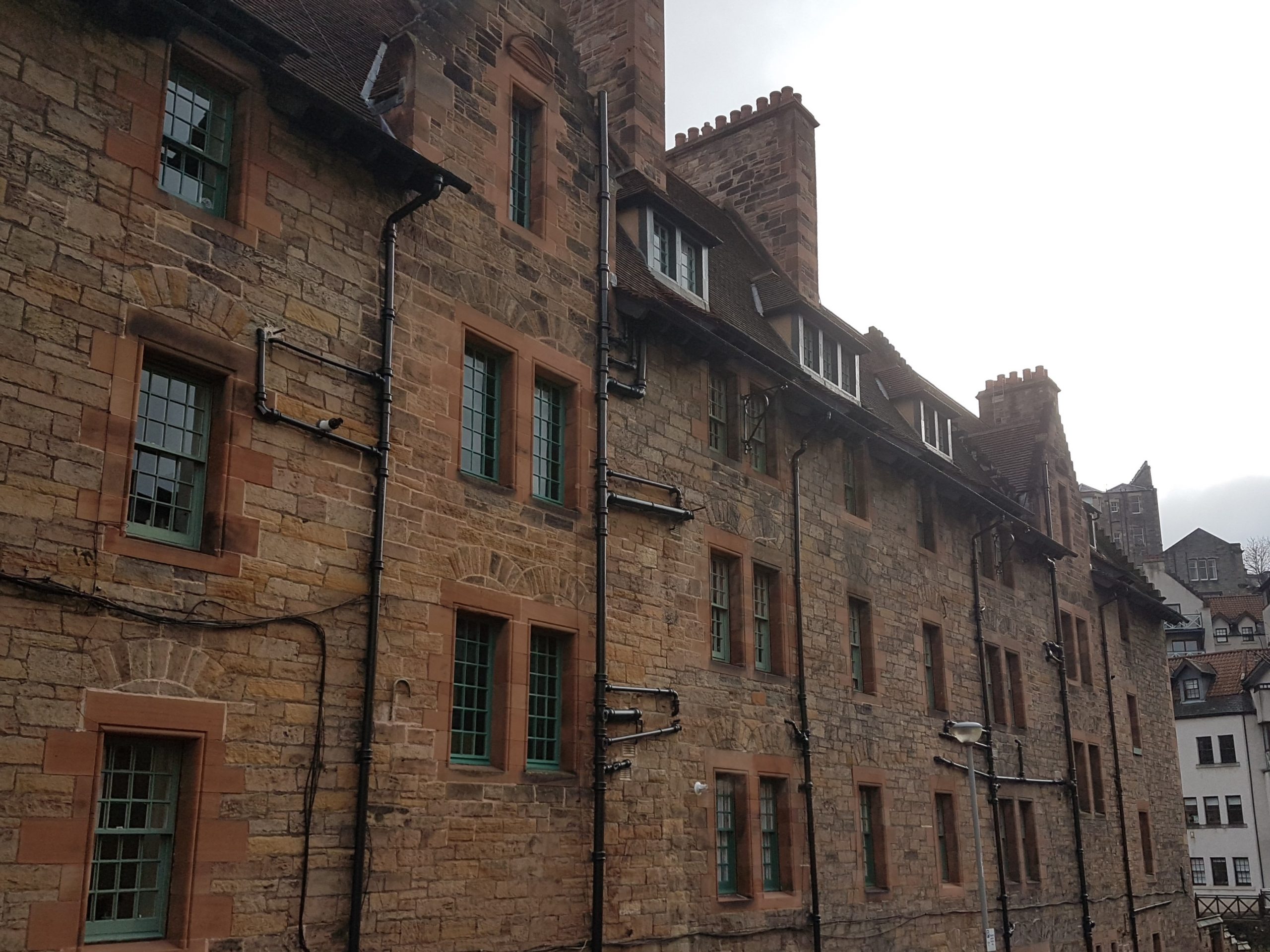 Well Court, Edinburgh - After (10)